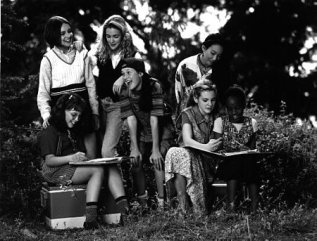 Movie-Stills-the-babysitters-club-265316_450_343